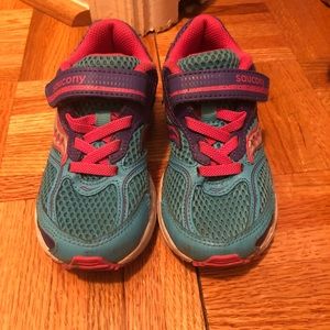 Saucony size 11